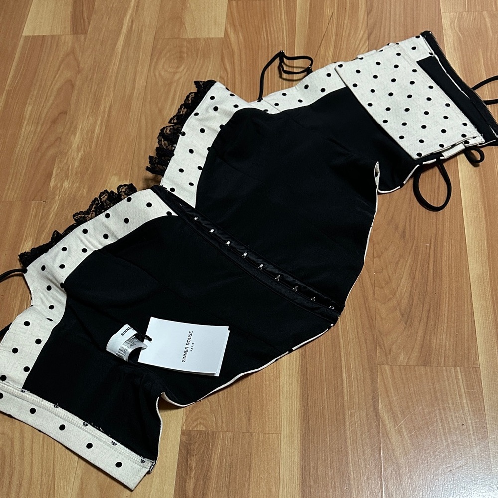 Elegant Black and light yellow Polka Dot corset - Picture 5 of 8